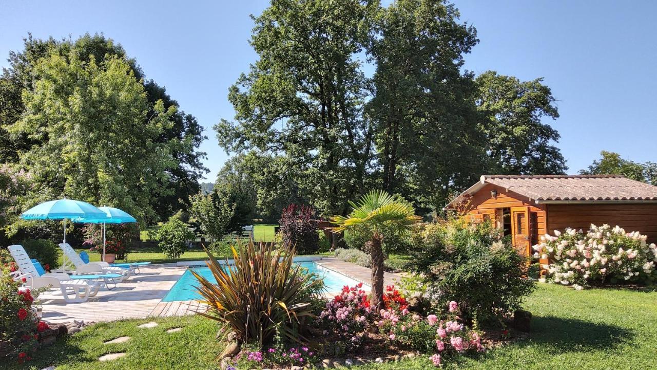 Villa Le Poulailler De La Chayrie Lacapelle-Marival Exterior foto