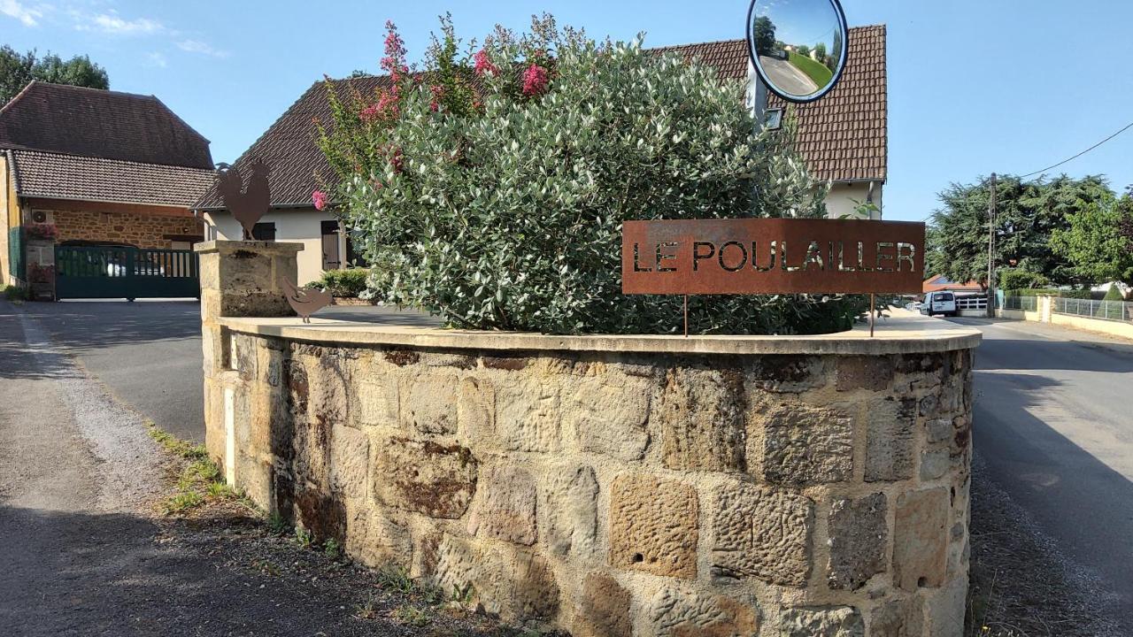 Villa Le Poulailler De La Chayrie Lacapelle-Marival Exterior foto